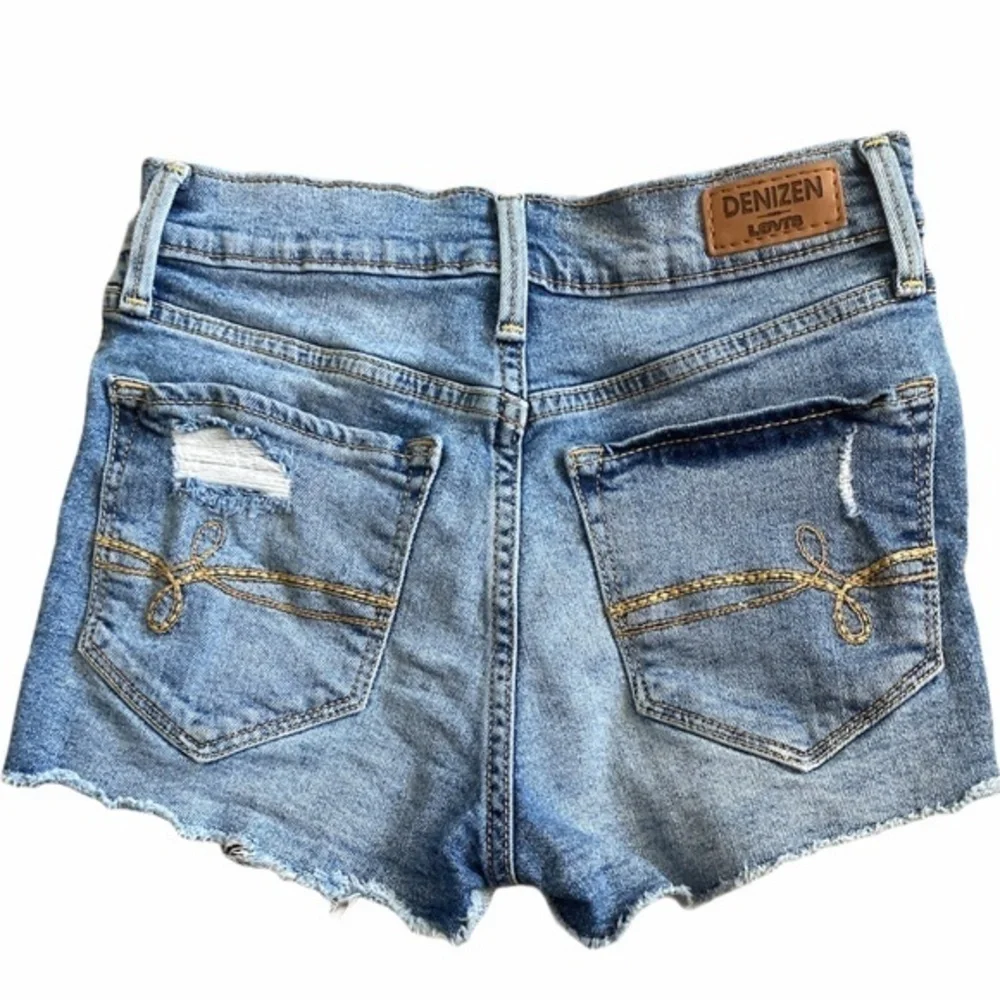 Denizen from Levi’s High Rise Cheeky Shorts‎ Sz. 0